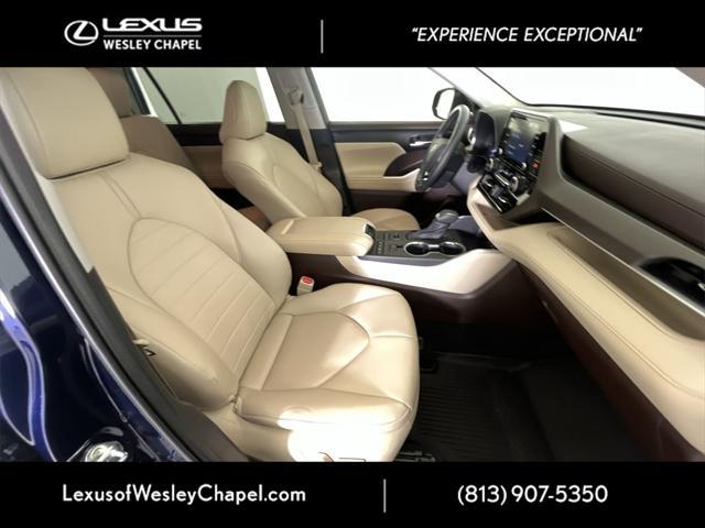 used 2021 Toyota Highlander car, priced at $30,990