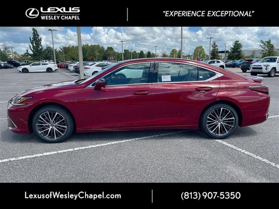 new 2025 Lexus ES 300h car, priced at $50,280