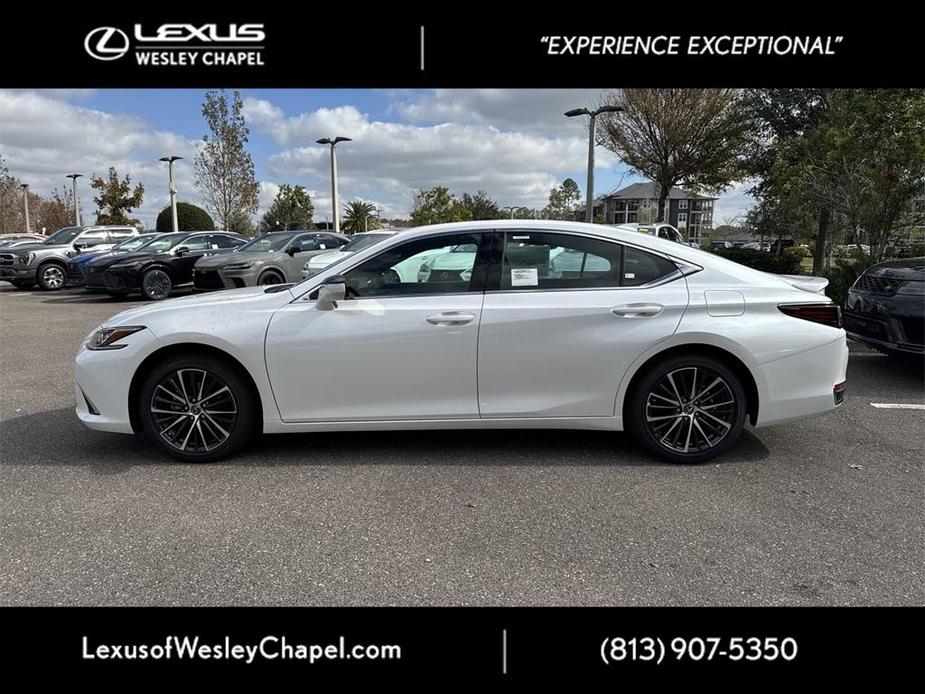 new 2025 Lexus ES 300h car, priced at $50,890