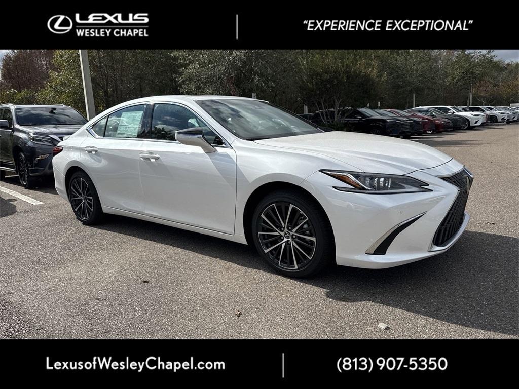 new 2025 Lexus ES 300h car, priced at $50,890