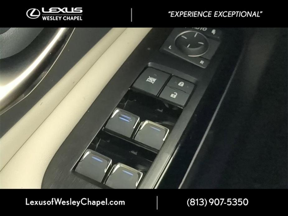 new 2024 Lexus ES 250 car, priced at $45,525