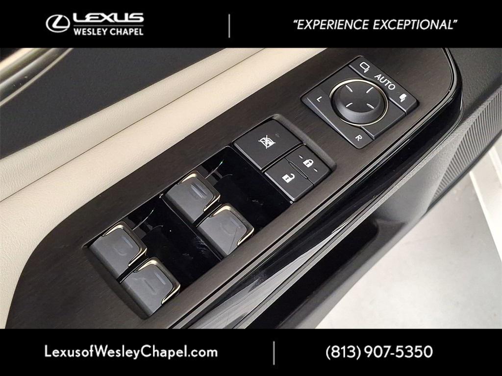 new 2025 Lexus ES 350 car, priced at $49,790
