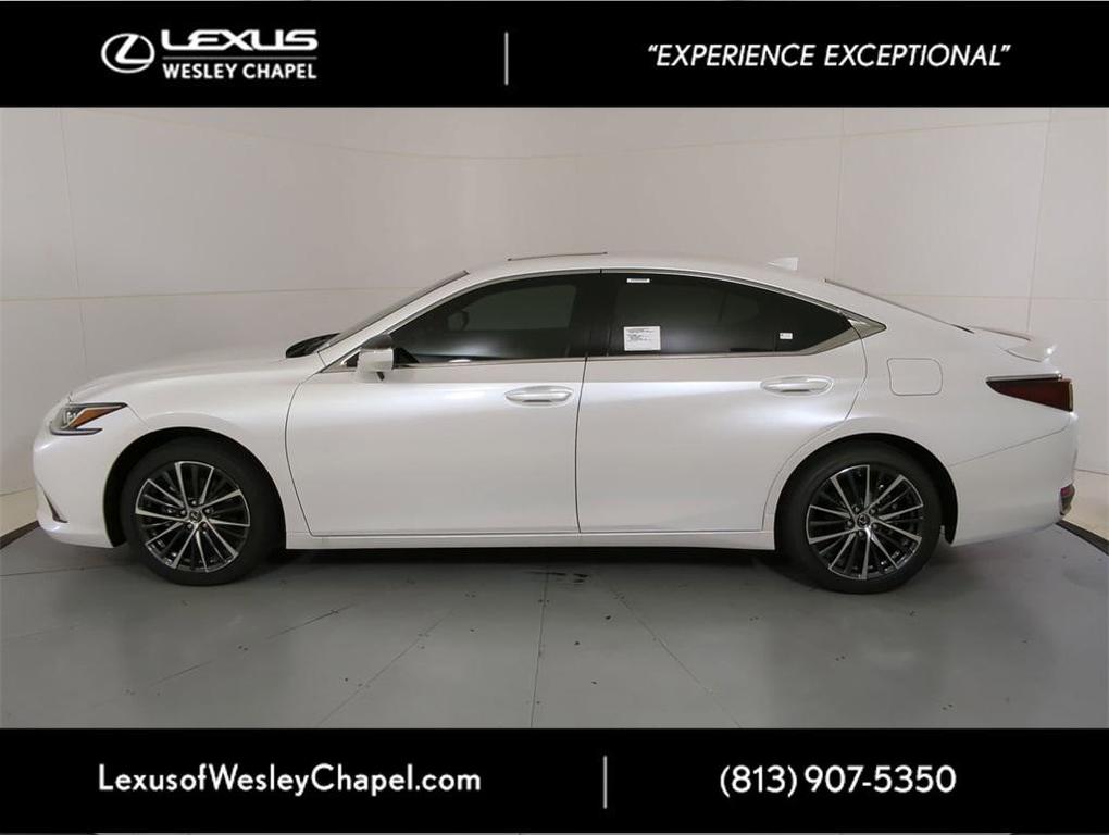 new 2025 Lexus ES 300h car, priced at $51,460