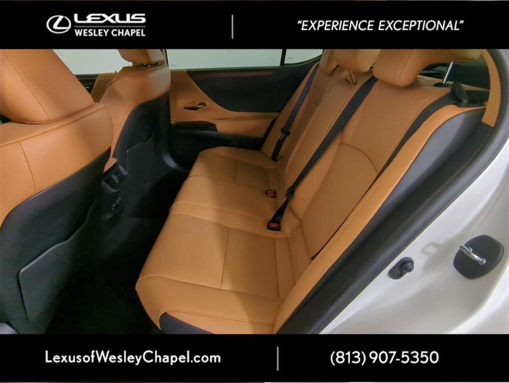 new 2025 Lexus ES 300h car, priced at $51,460