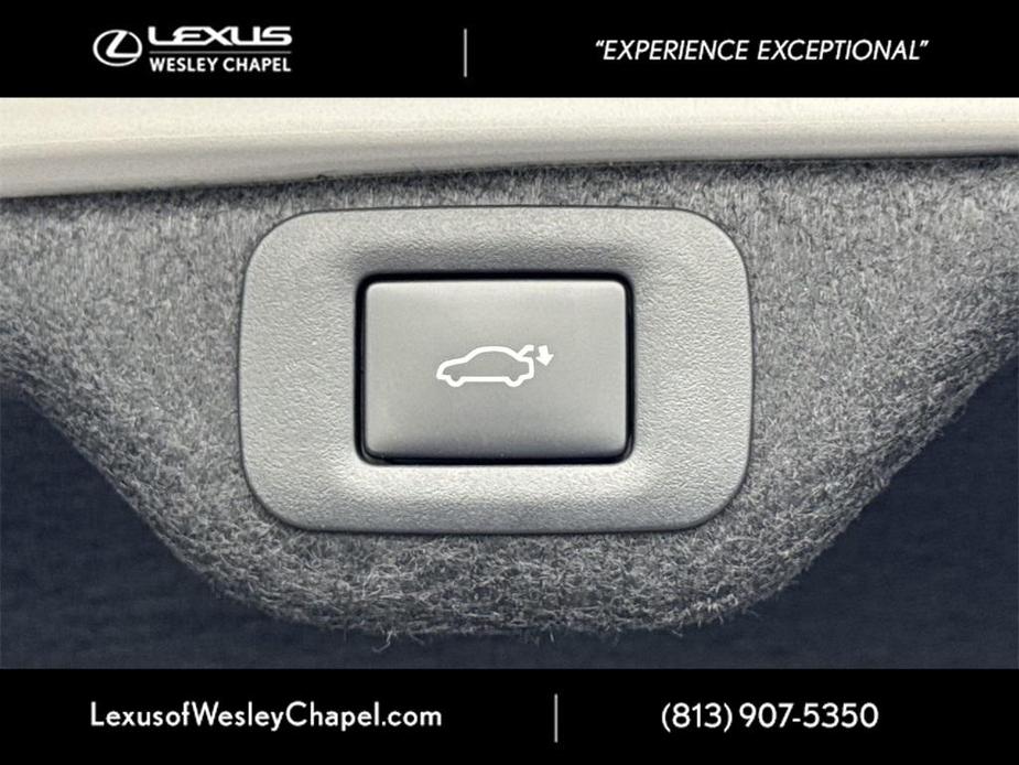 new 2025 Lexus ES 350 car, priced at $47,390