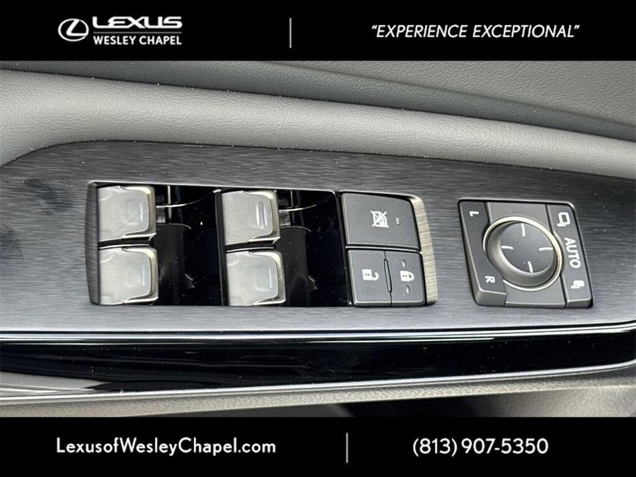 new 2025 Lexus ES 350 car, priced at $47,390