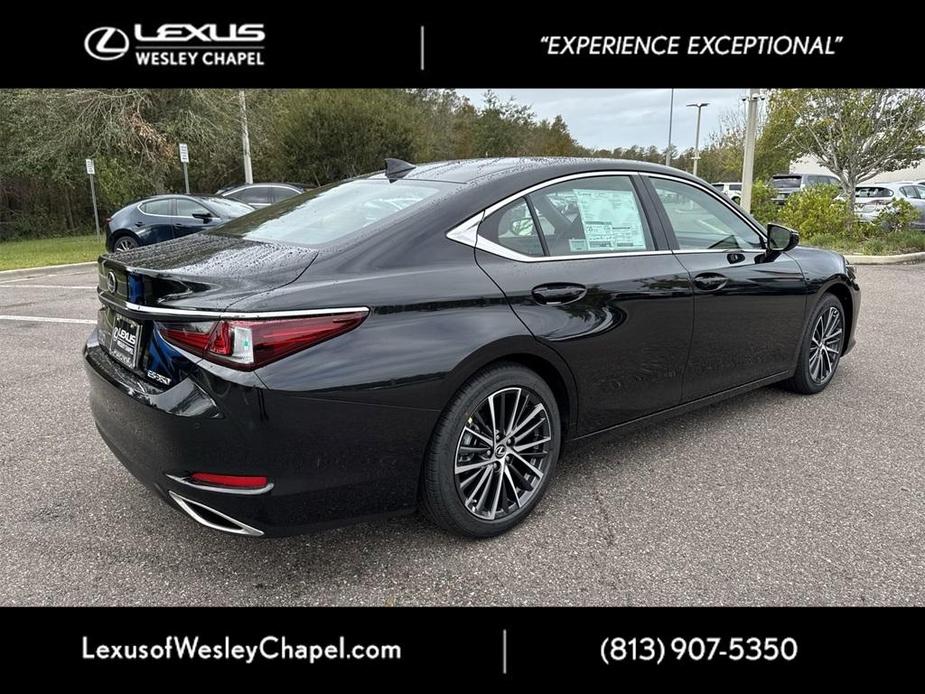 new 2025 Lexus ES 350 car, priced at $45,238