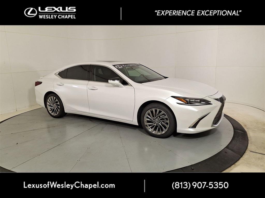 used 2024 Lexus ES 300h car, priced at $46,990