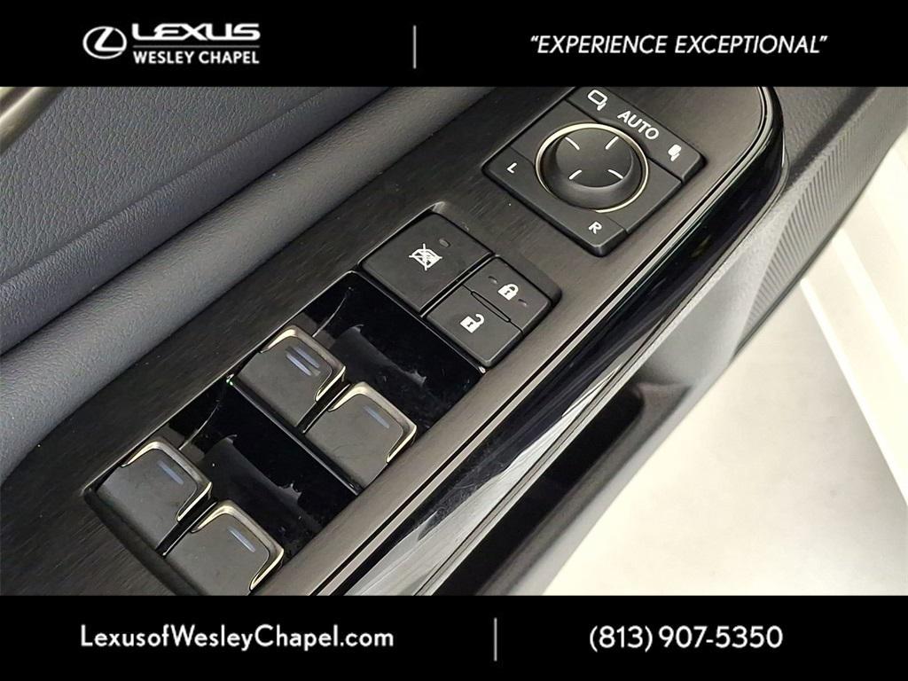 used 2024 Lexus ES 300h car, priced at $46,990