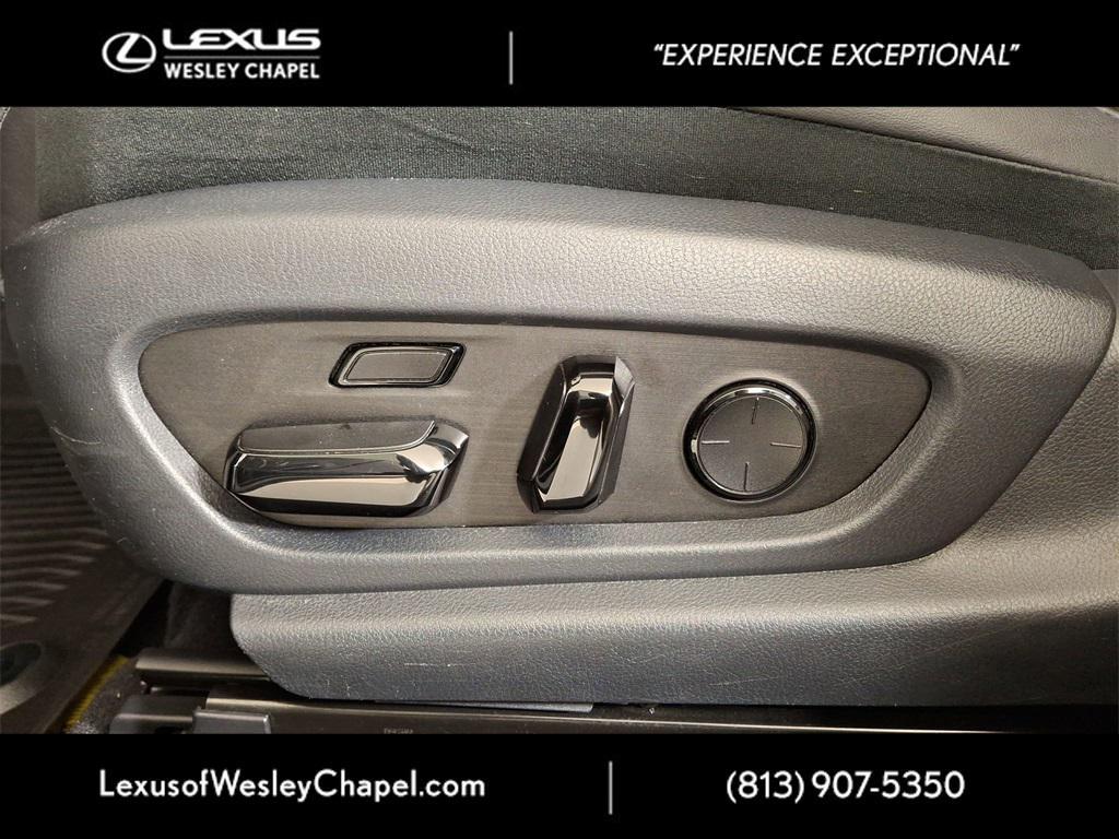 used 2024 Lexus ES 300h car, priced at $46,990