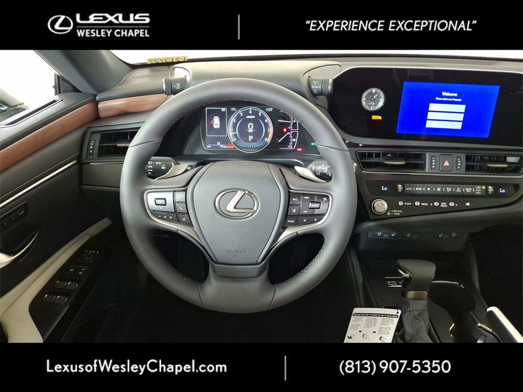 new 2025 Lexus ES 350 car, priced at $47,950