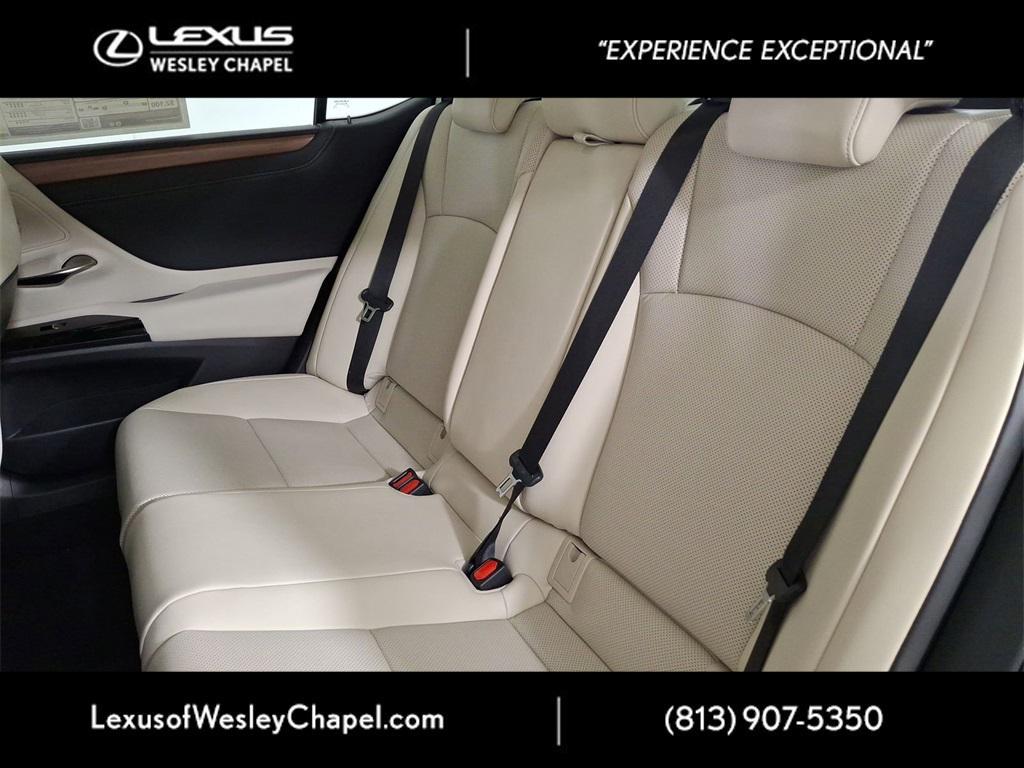 new 2025 Lexus ES 350 car, priced at $47,950
