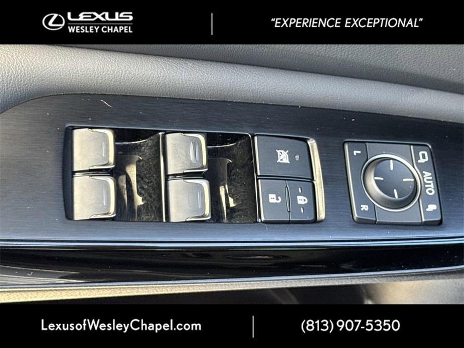 used 2023 Lexus ES 300h car, priced at $38,000