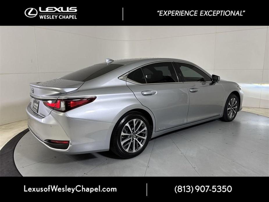 used 2022 Lexus ES 300h car, priced at $39,900