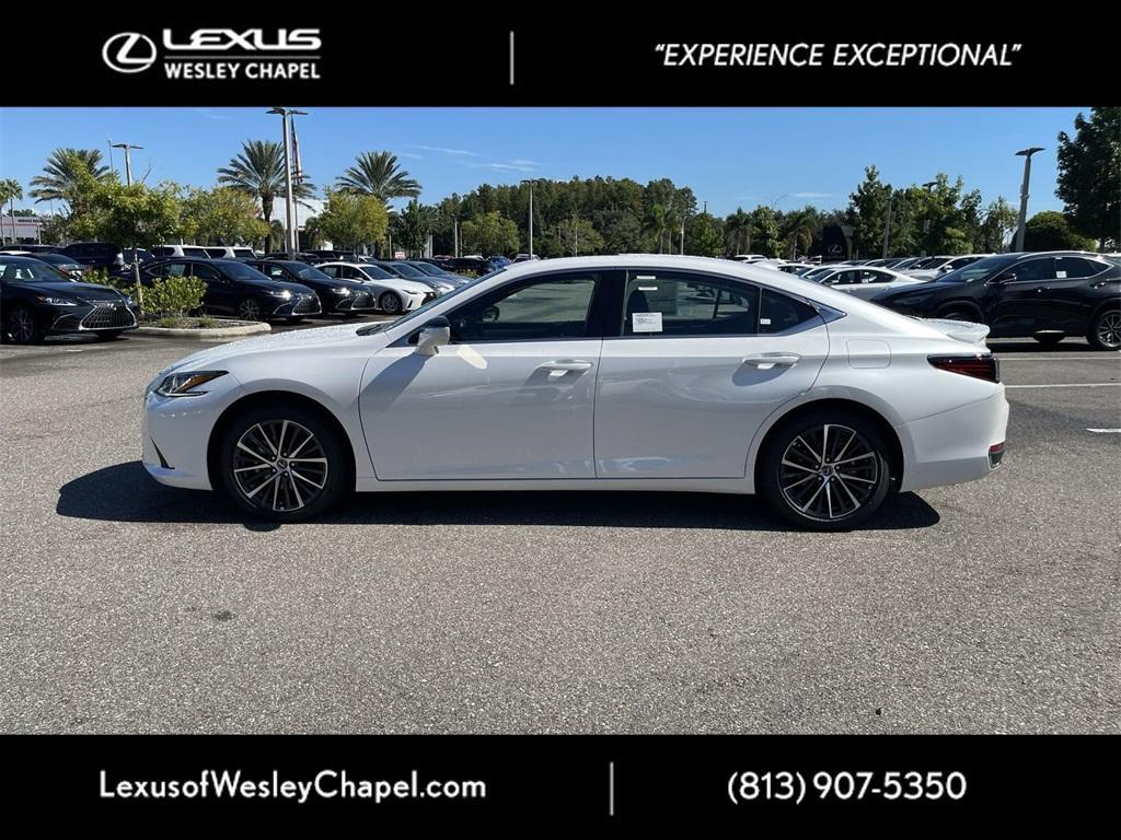 new 2025 Lexus ES 300h car, priced at $50,805