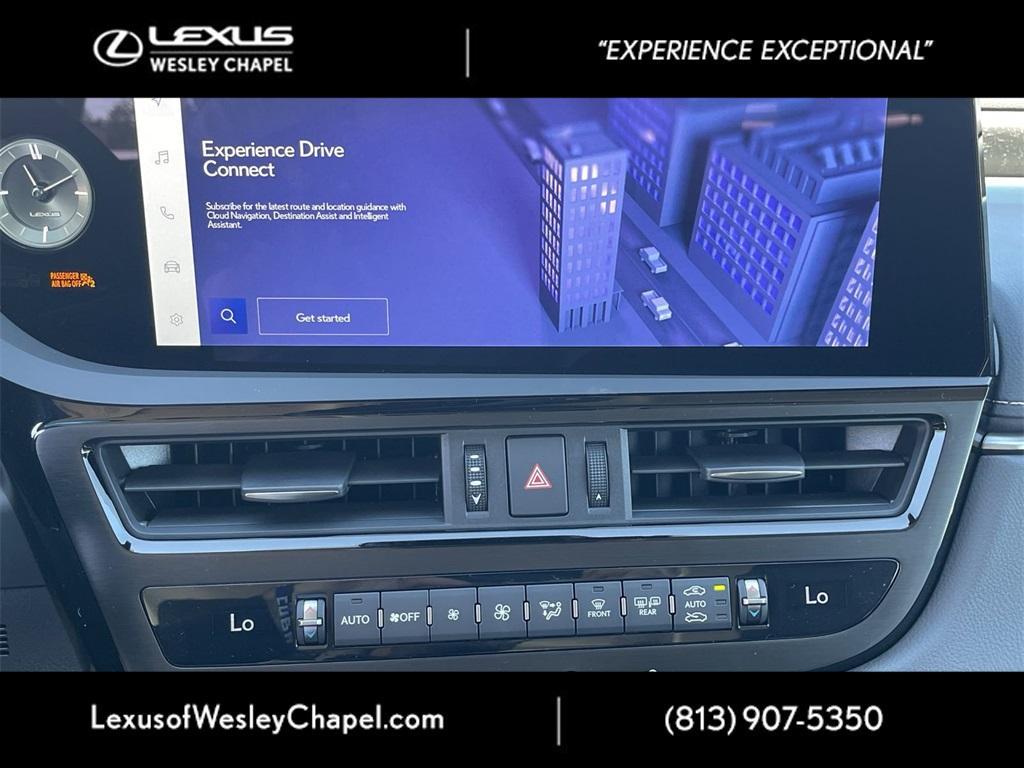 new 2025 Lexus ES 300h car, priced at $50,805