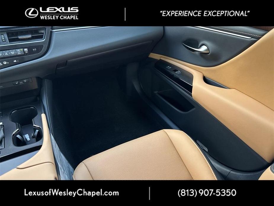 new 2025 Lexus ES 350 car, priced at $45,698