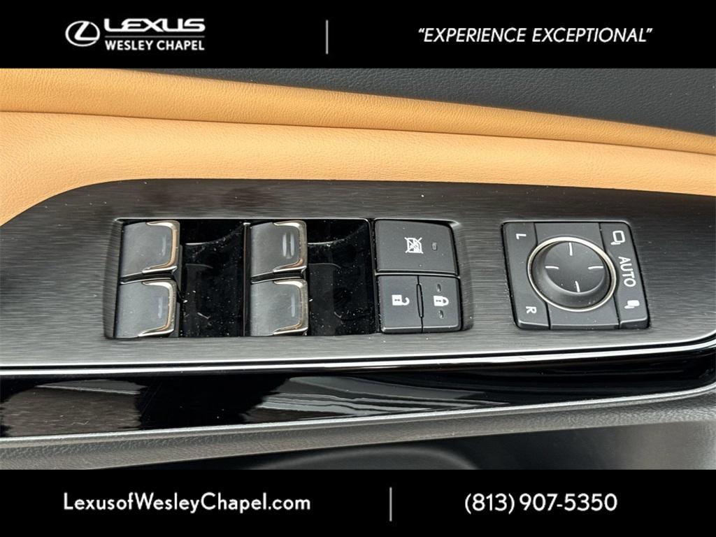 used 2022 Lexus ES 350 car, priced at $33,100