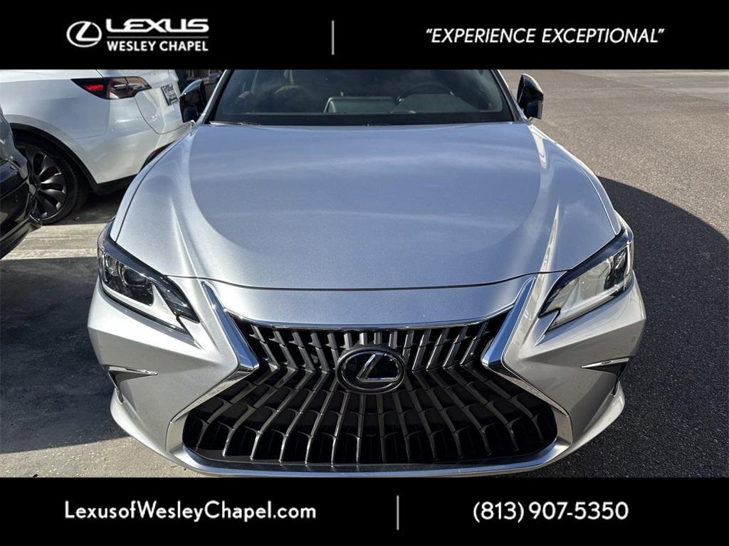 used 2022 Lexus ES 350 car, priced at $34,900