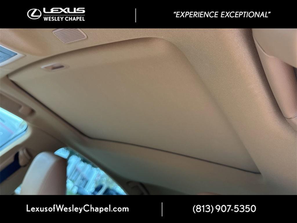 used 2022 Lexus ES 350 car, priced at $33,100