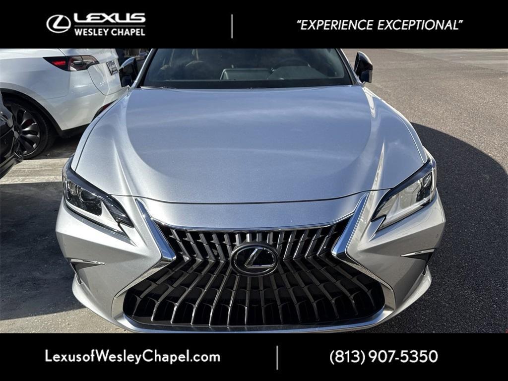 used 2022 Lexus ES 350 car, priced at $34,900