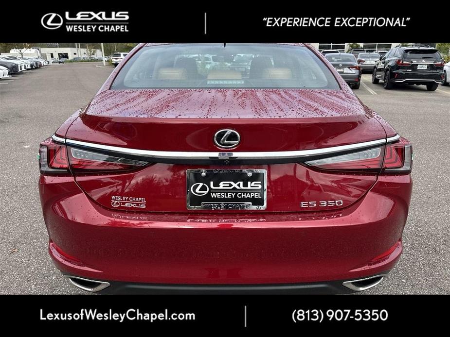 new 2025 Lexus ES 350 car, priced at $45,238