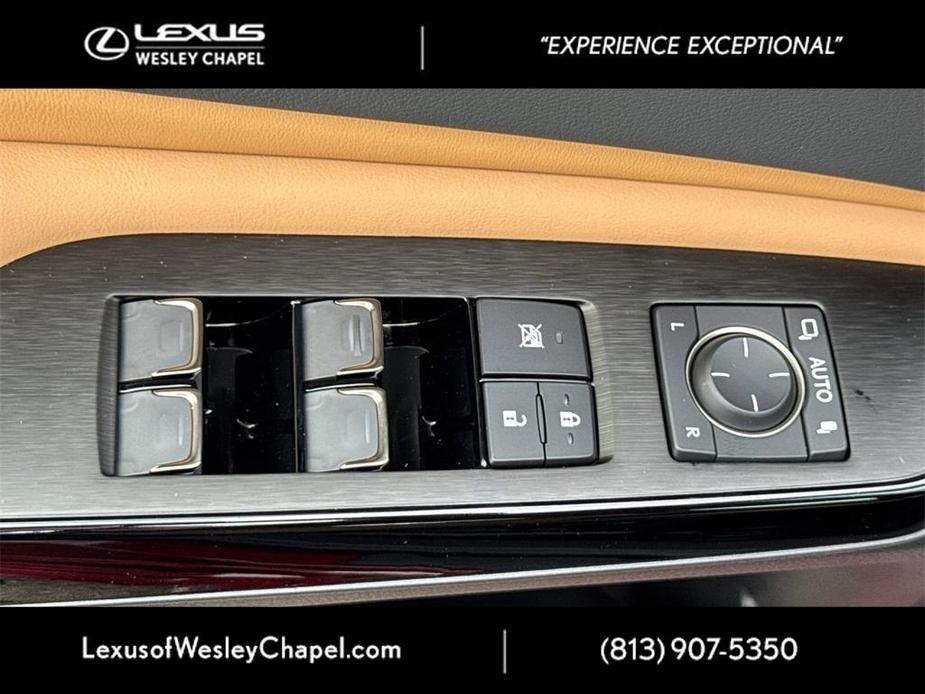 new 2025 Lexus ES 350 car, priced at $45,238