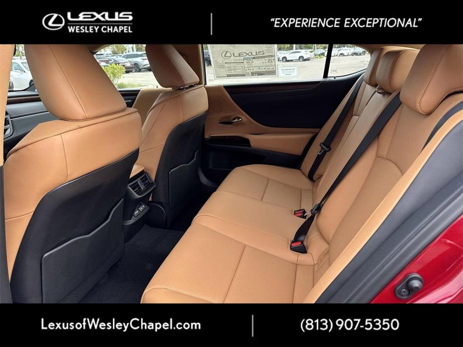 new 2025 Lexus ES 350 car, priced at $45,238