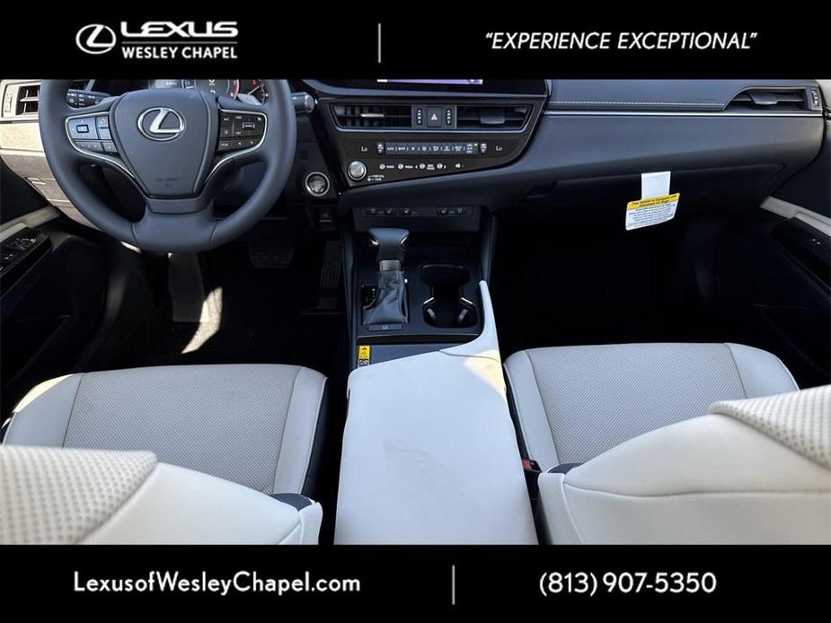 new 2025 Lexus ES 350 car, priced at $45,698