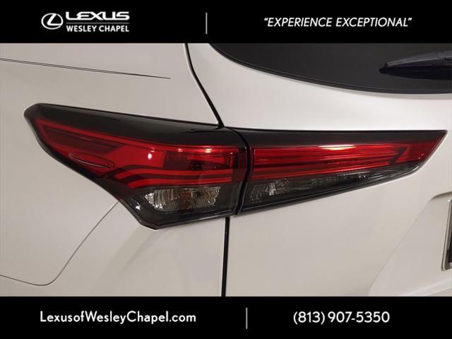 used 2023 Toyota Highlander car, priced at $30,750