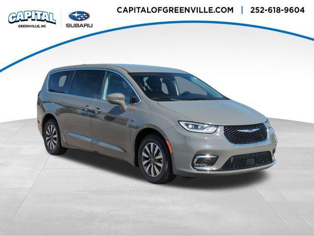used 2022 Chrysler Pacifica Hybrid car, priced at $26,442