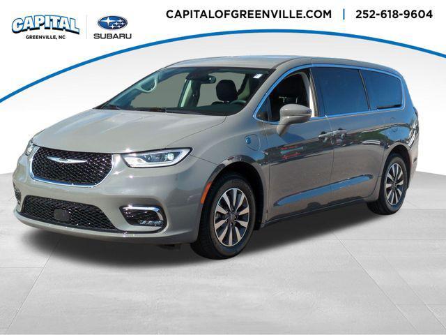 used 2022 Chrysler Pacifica Hybrid car, priced at $26,442