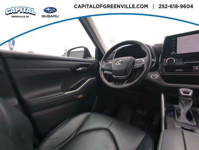used 2021 Toyota Highlander car, priced at $30,875