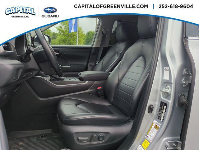 used 2021 Toyota Highlander car, priced at $30,875