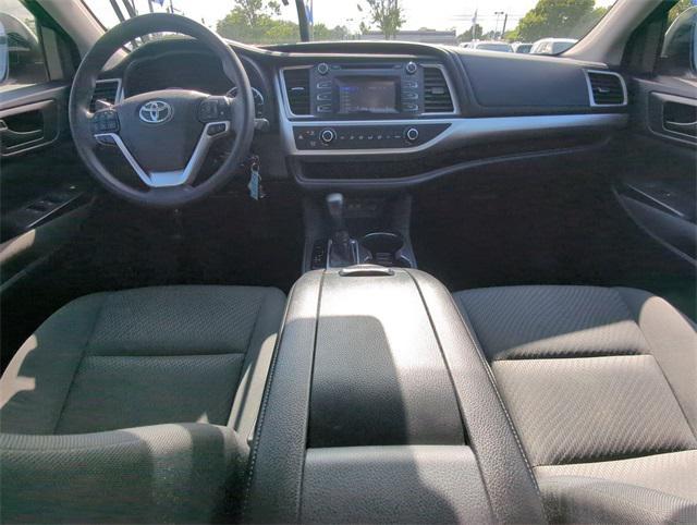 used 2018 Toyota Highlander car, priced at $24,382