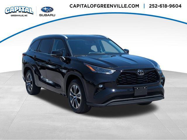 used 2024 Toyota Highlander car, priced at $42,525