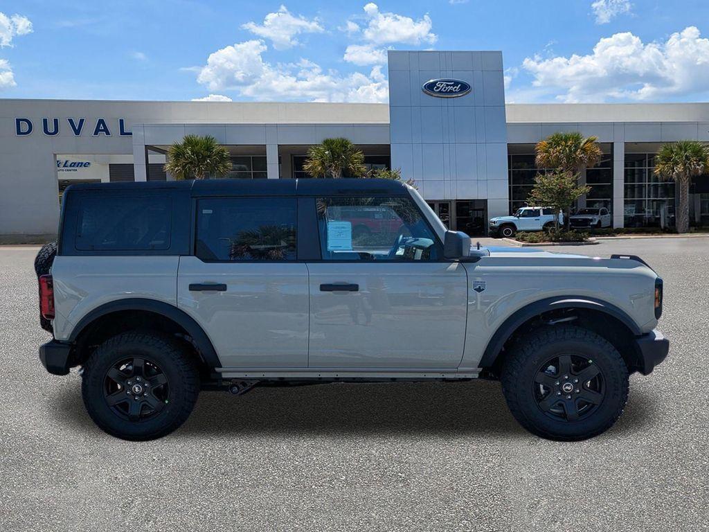 new 2025 Ford Bronco car, priced at $47,395