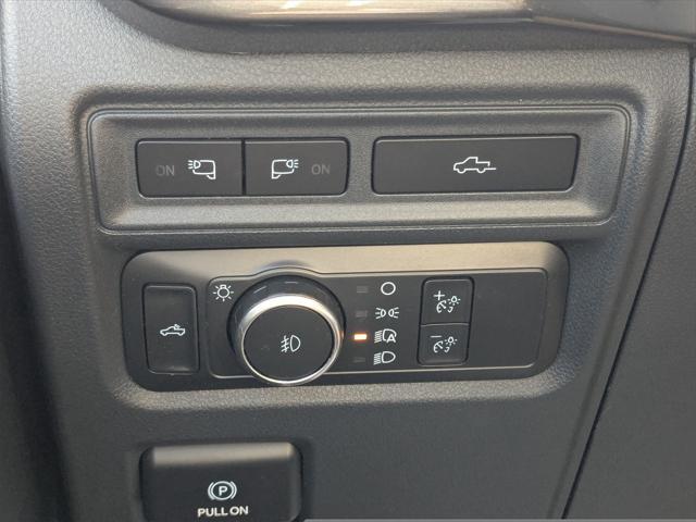 used 2022 Ford F-150 car, priced at $32,000