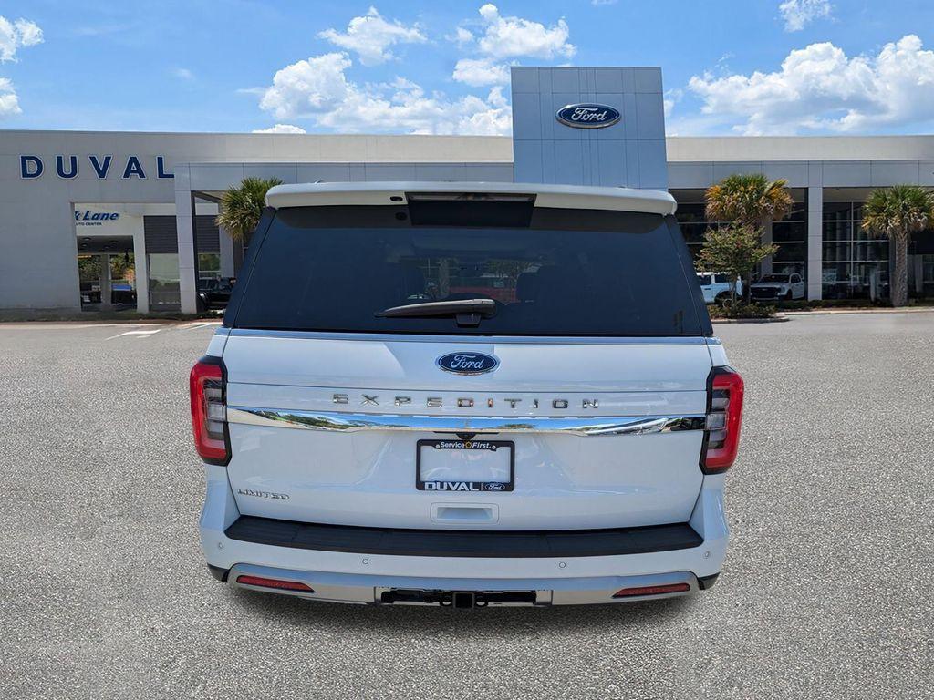 used 2024 Ford Expedition car, priced at $45,841