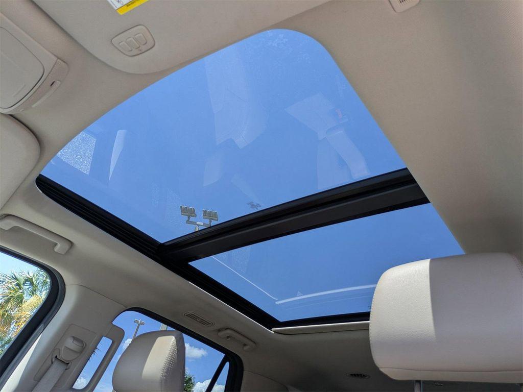 used 2024 Ford Expedition car, priced at $45,841