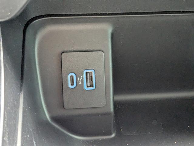 used 2022 Ford F-150 car, priced at $32,000