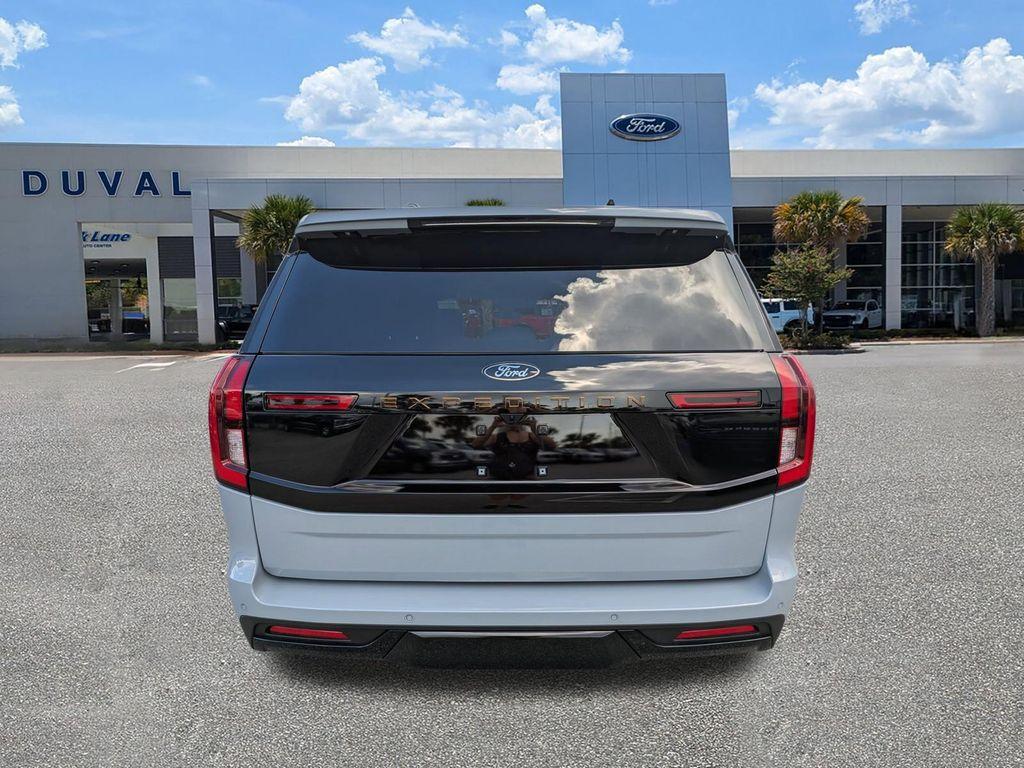 new 2025 Ford Expedition car, priced at $84,020