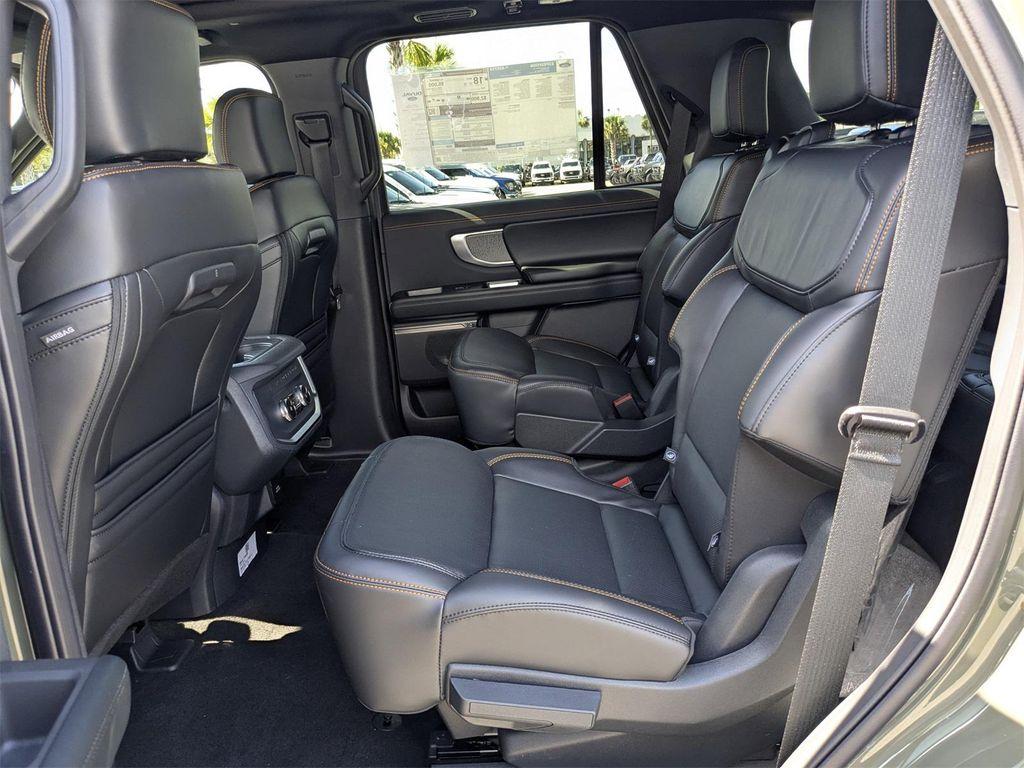 new 2025 Ford Expedition car, priced at $81,025
