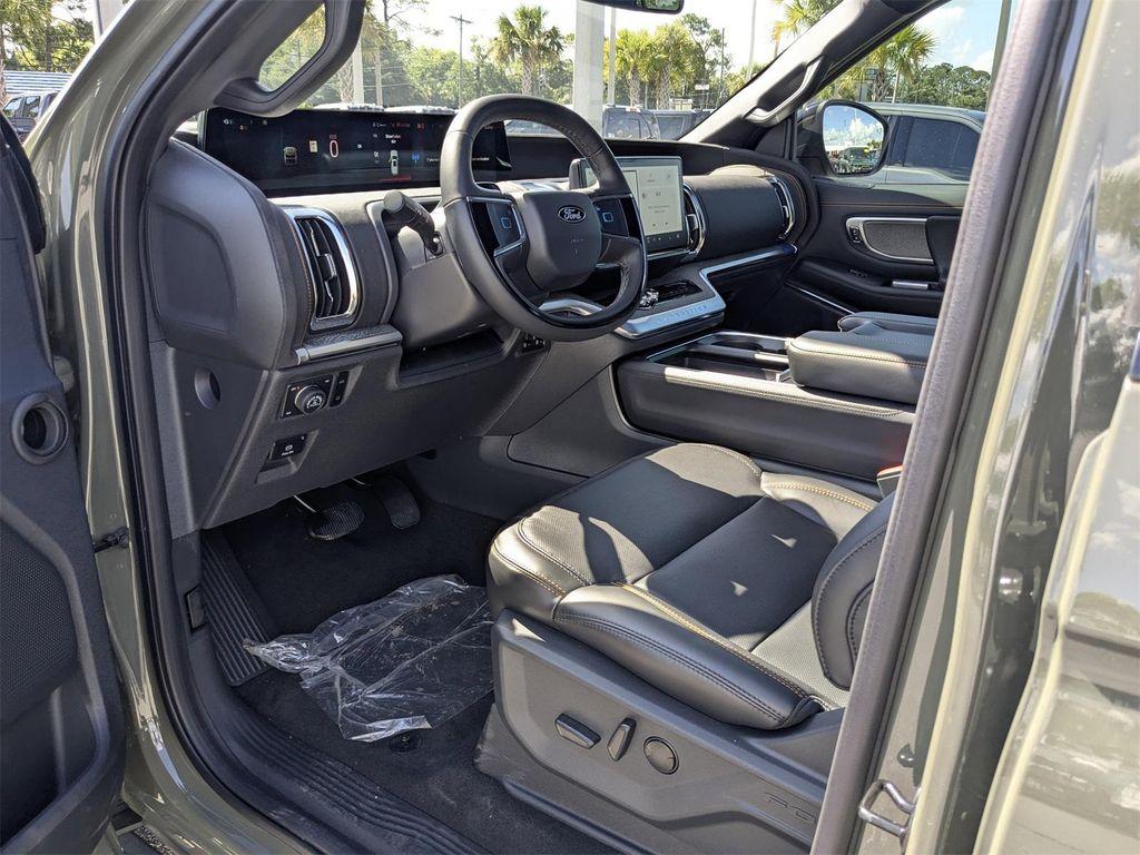 new 2025 Ford Expedition car, priced at $81,025