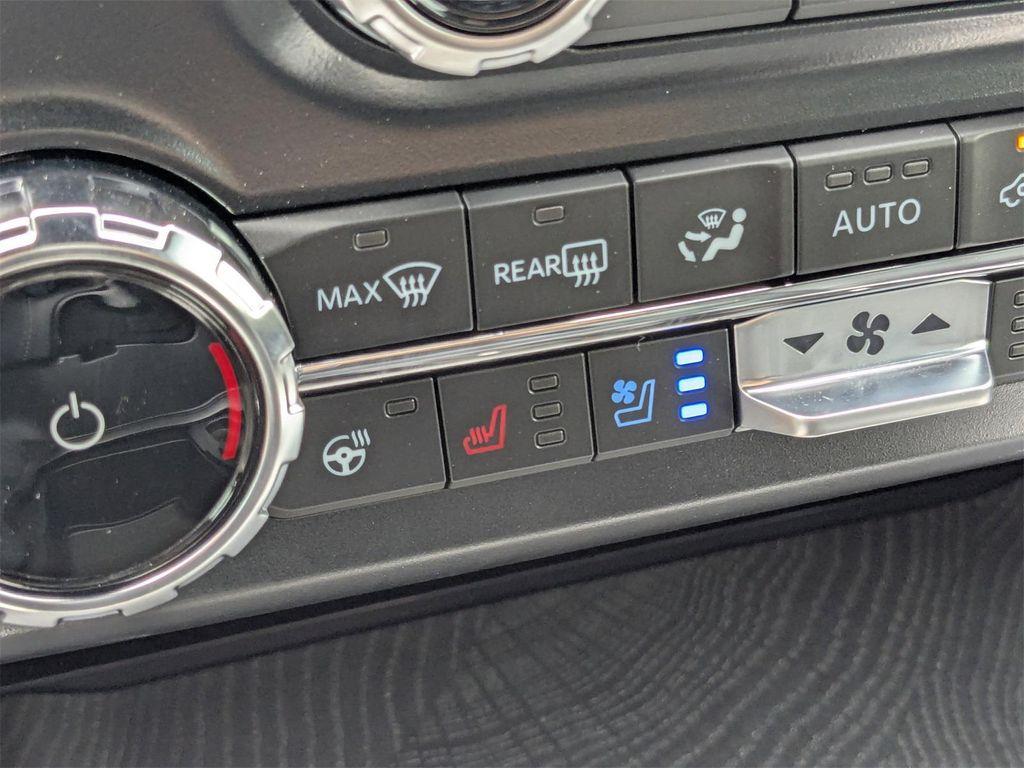 new 2025 Ford F-250 car, priced at $97,270