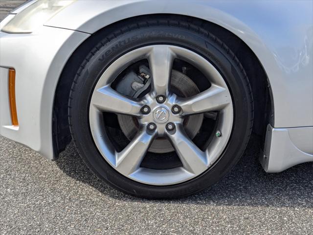 used 2006 Nissan 350Z car, priced at $11,900