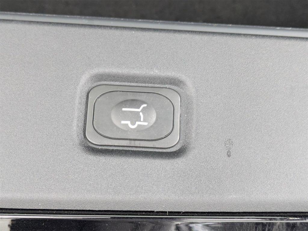 new 2025 Ford Expedition car, priced at $71,730