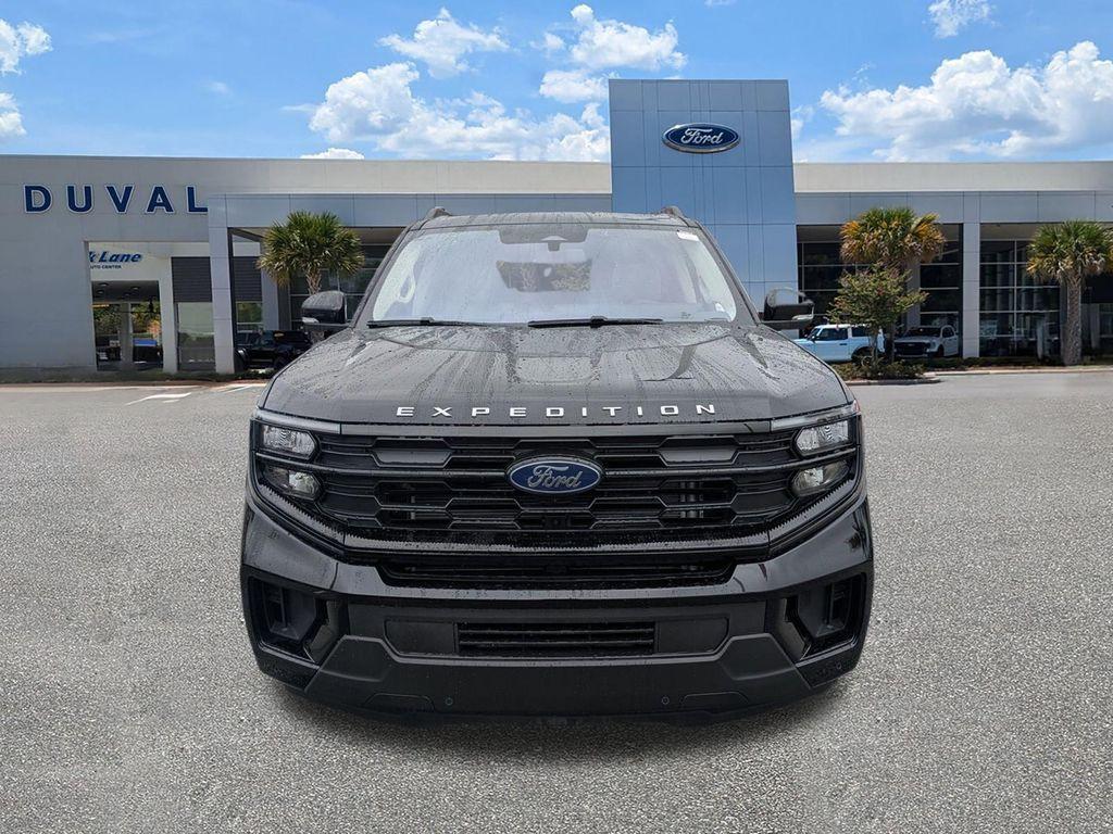 new 2025 Ford Expedition car, priced at $71,730
