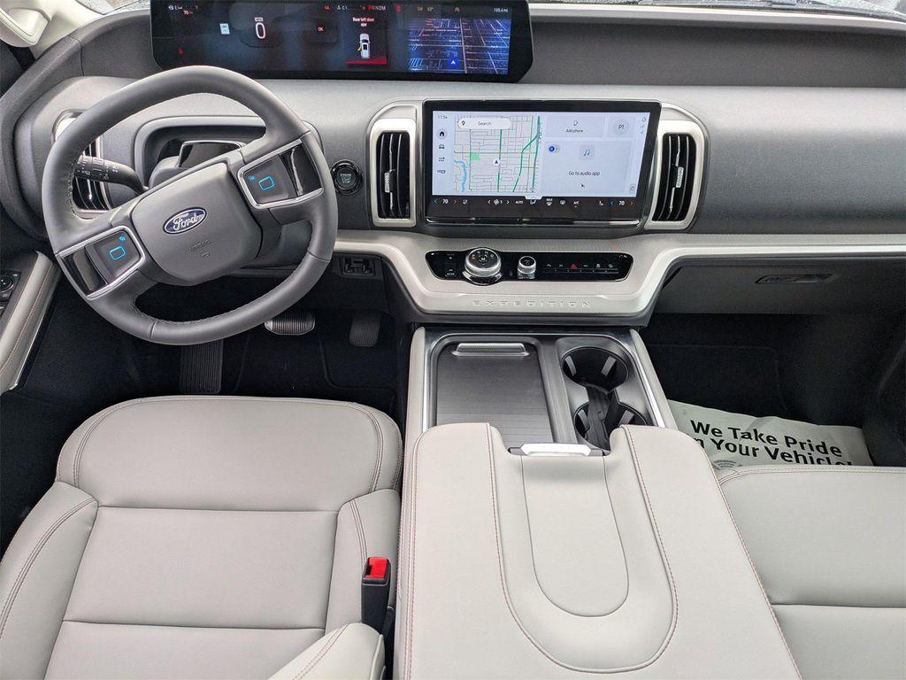 new 2025 Ford Expedition car, priced at $71,730