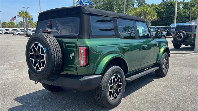 new 2024 Ford Bronco car, priced at $52,627